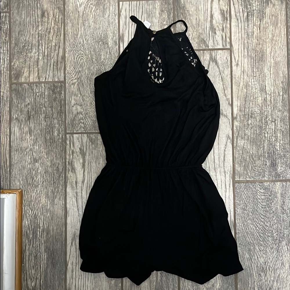 CY Fashion Black Crochet Romper - Picture 3 of 5